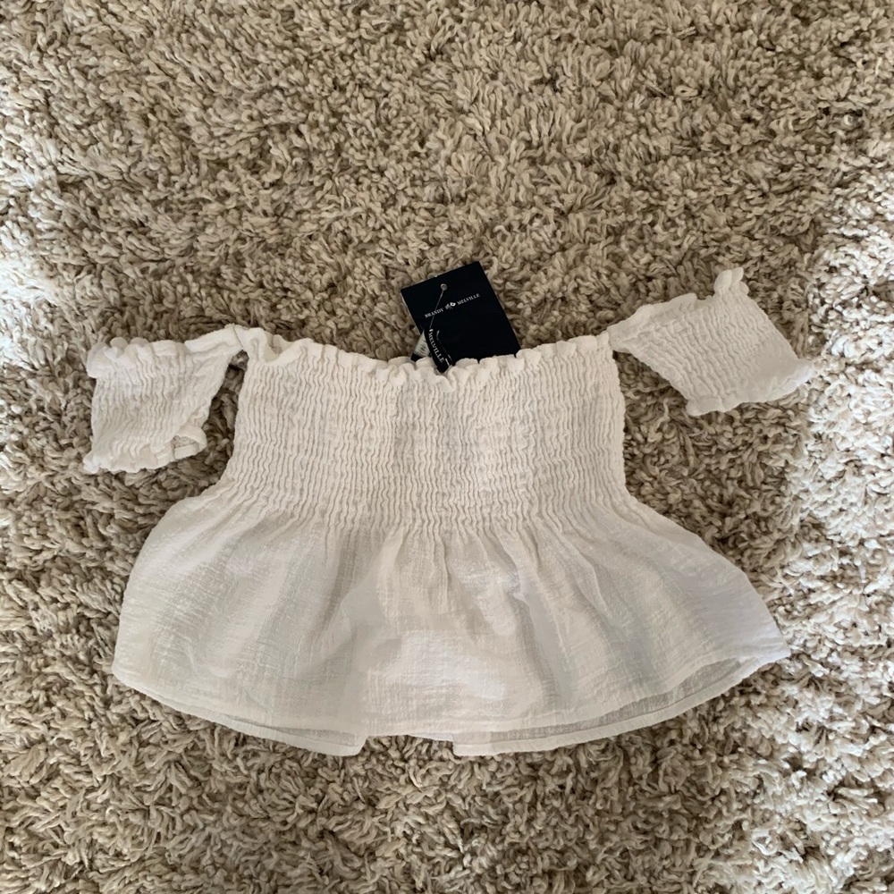 BRANDY MELVILLE SMOCKED CROP TOP